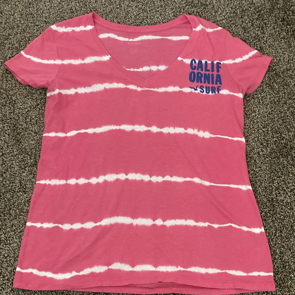 💚5 for $20💚 Old Navy V Neck Tee